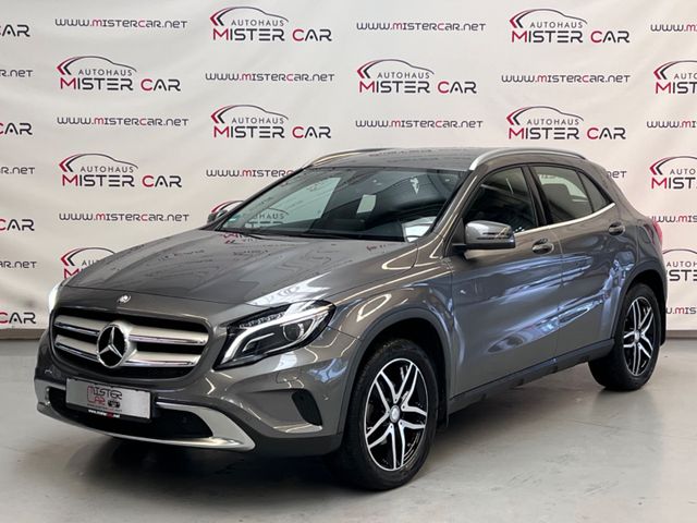 Mercedes-Benz GLA 200 Urban Navi/Leder/Xenon/Kam/SHZ/18ALU