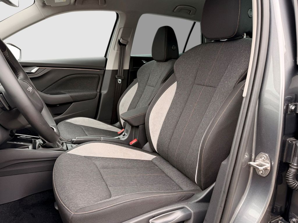 SKODA Scala Top Selection SHZ PDC Rückfahrkamera ALU SKODA Scala Top Selection SHZ PDC Rückfahrkamera ALU