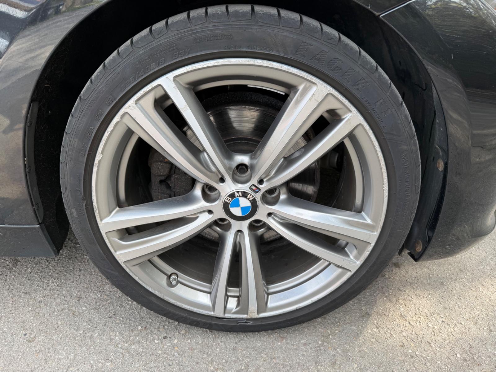BMW 330d Luxury 3.0 258ch - 1 ère main - TVA Récupérable - Carplay - Pneus été - Toit ouvrant