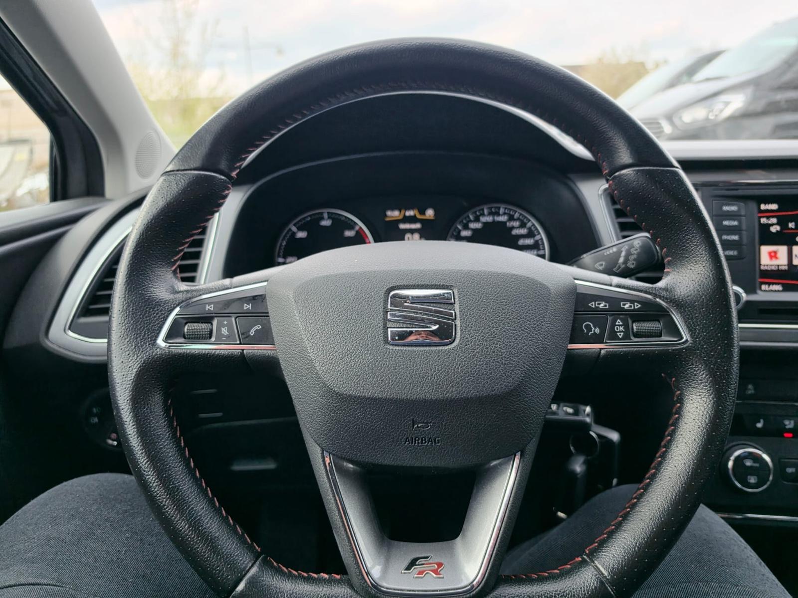 Seat Leon 2015 — фото 9