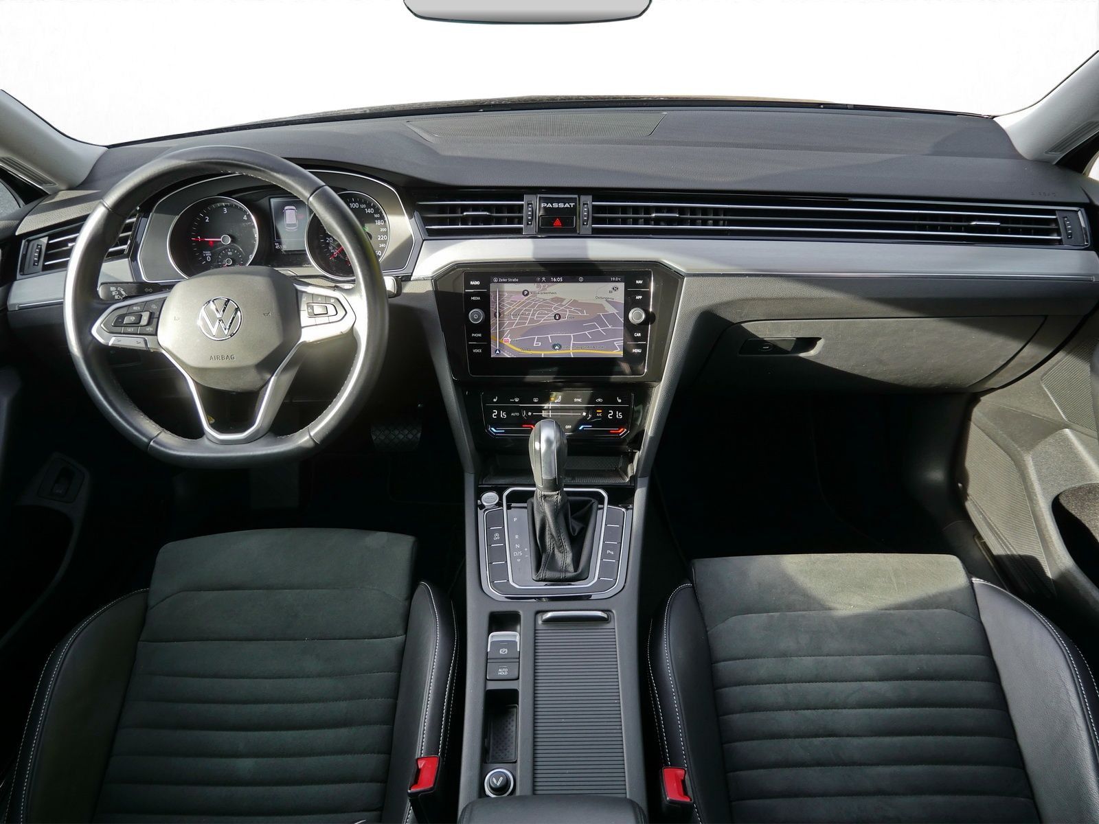 Volkswagen Passat Variant - Bild 5