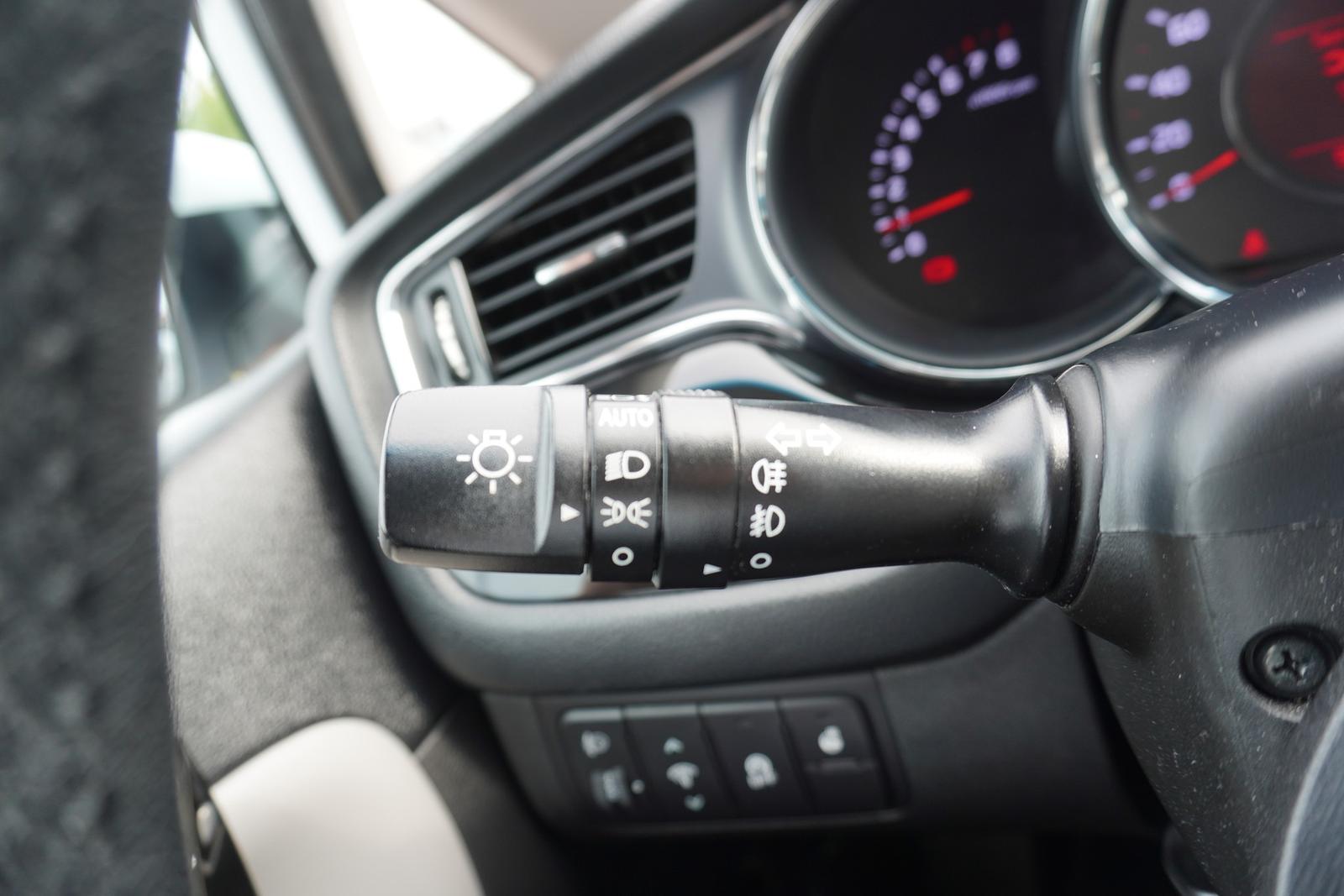 Kia Ceed SW 1.4 Attract Klimaaut. Kamera Sitzheizung