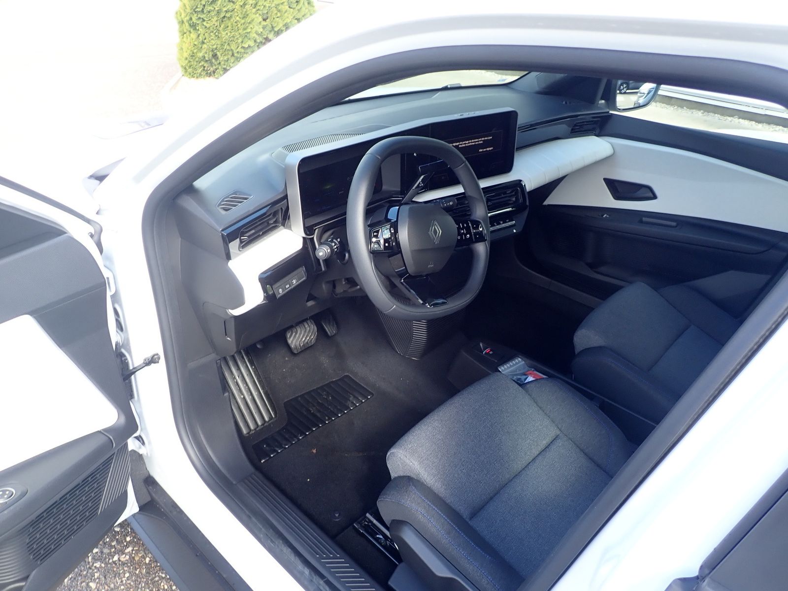 Fahrzeugabbildung Renault R 5 E-Tech elektrisch Evolution 150 Comfort Rang