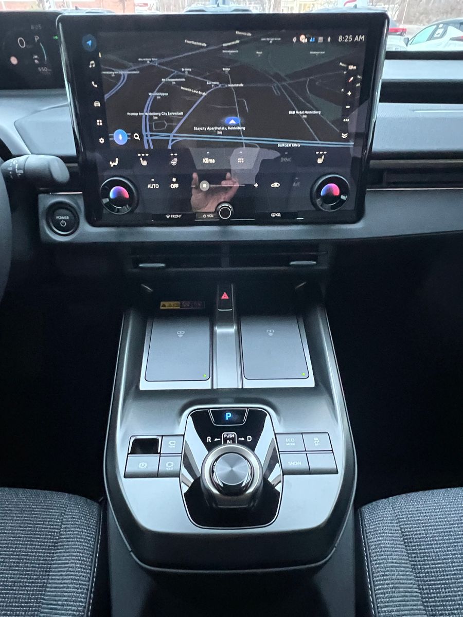 Fahrzeugabbildung Toyota BZ4X 73 kWh Teamplayer 360° KAMERA
