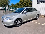 Toyota Avensis 2.0 Executive Lim.*PDC - Toyota Avensis Executive mit Benzin-Antrieb