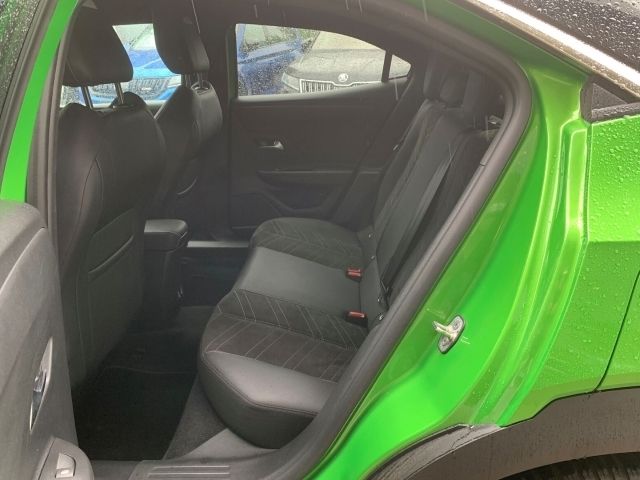 Mokka-e e Ultimate, Rückfahrkamera, Navi