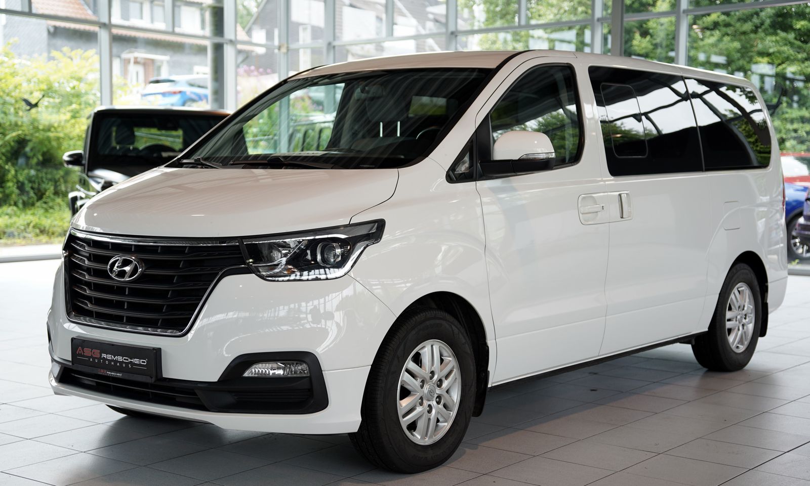 Hyundai H 1