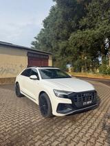 Audi Q8 SLINE 50 TDI 286 quattro tiptronic - - Audi Q8 mit Panoramadach