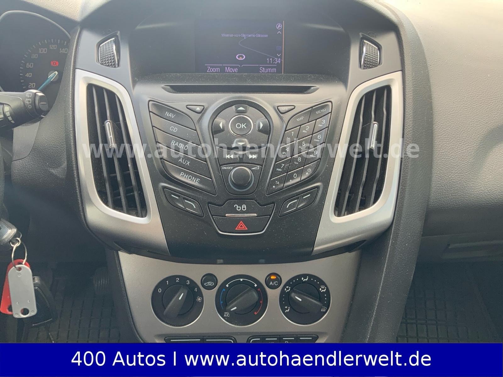 Ford Focus 2013 — photo 14