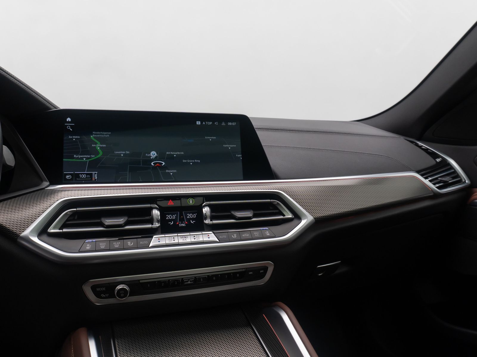 Fahrzeugabbildung BMW X6 M50i 360° HUD Belüftung Panorama Individual