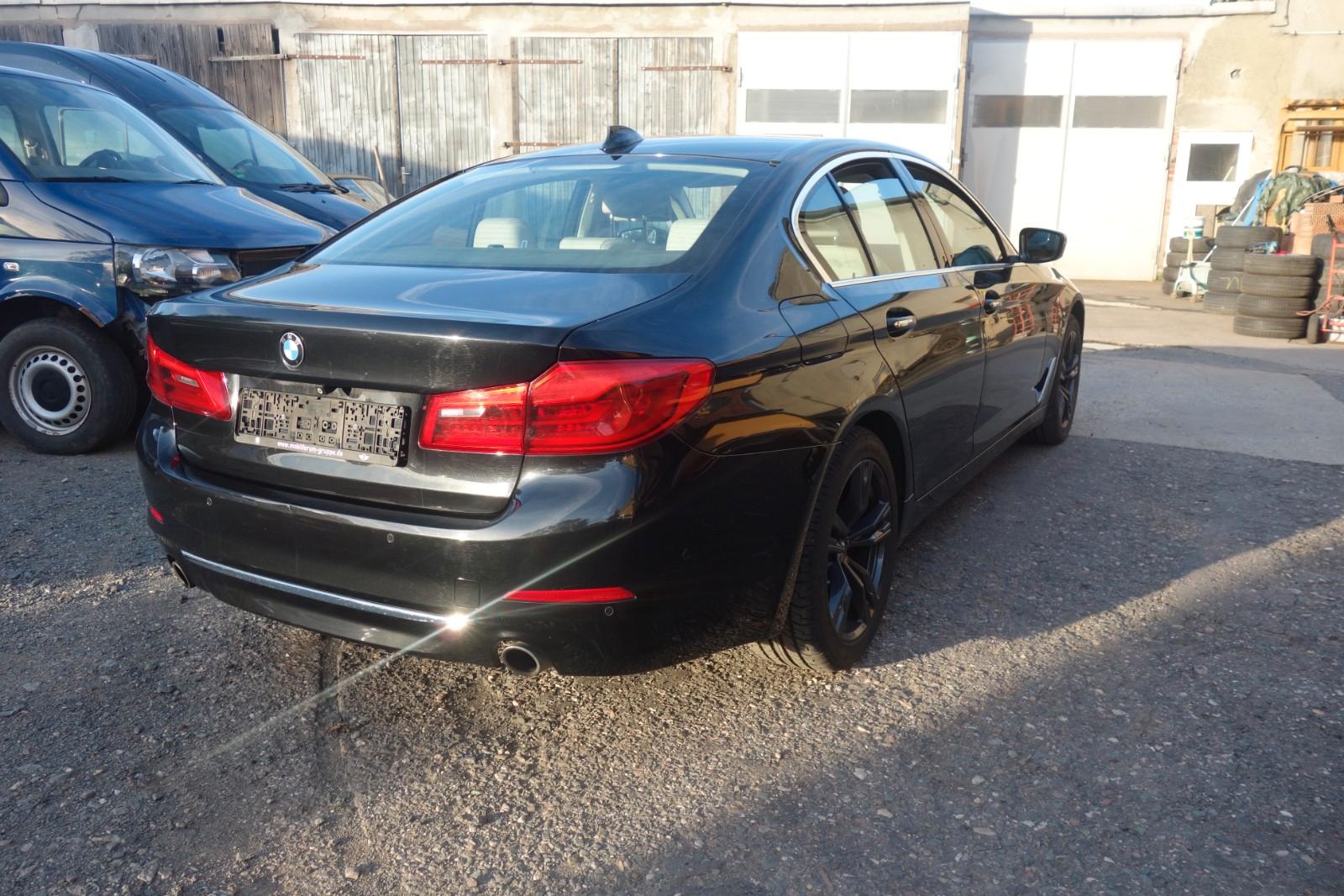 BMW 530 5 Limousine 530 i xDrive Luxury Line