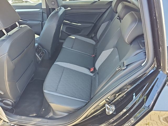 Fahrzeugabbildung Volkswagen Golf Variant 2.0 TDI DSG GOAL HUD KAMERA AHK EAS