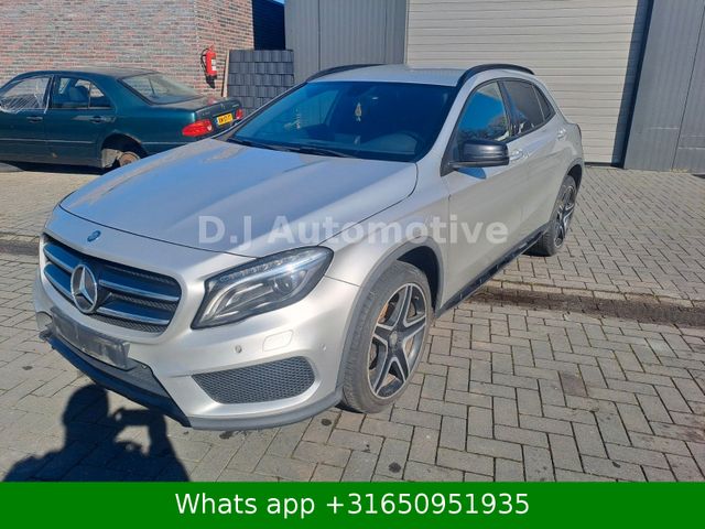 Mercedes-Benz GLA 200 GLA -Klasse AMG Pakket 4-matic