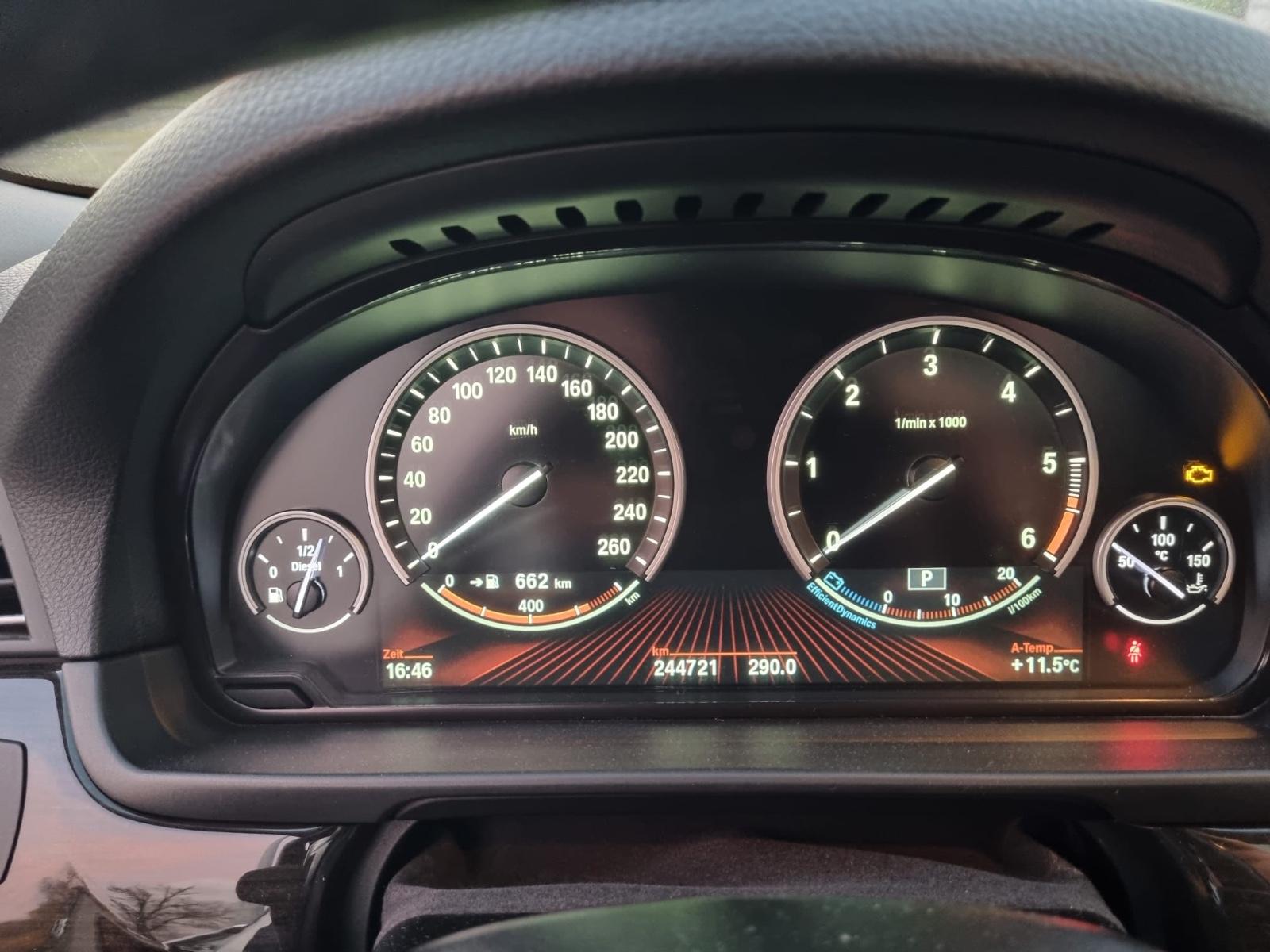 BMW 530 2011 — photo 7