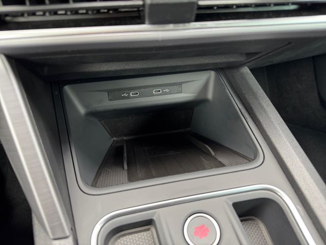 Leon Sportstourer FR 4Drive 2.0 TDI LED Navi ACC