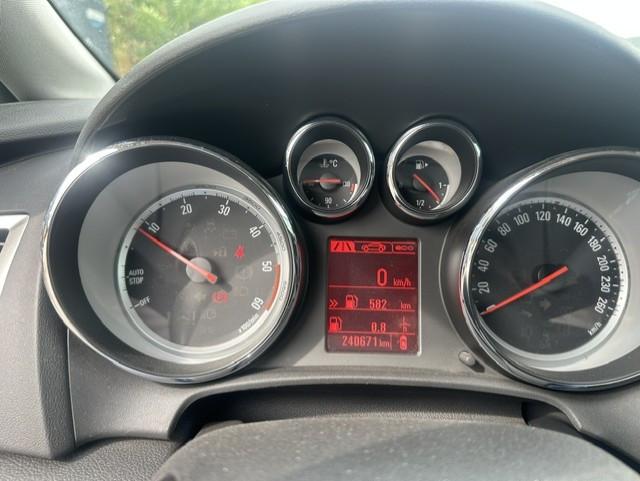 Opel Astra 2014 — photo 7