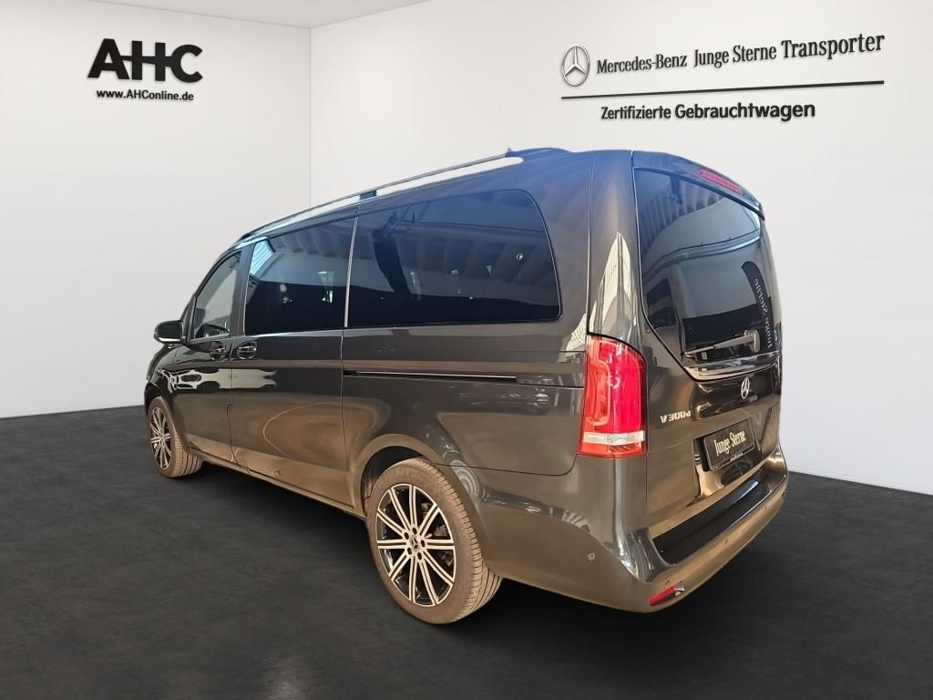 Fahrzeugabbildung Mercedes-Benz V 300 ED lang 7 Sitze Sound 19'' LED AHK 10''MBU