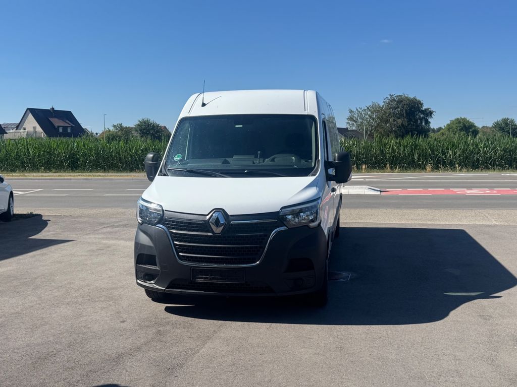 2021 Renault Master