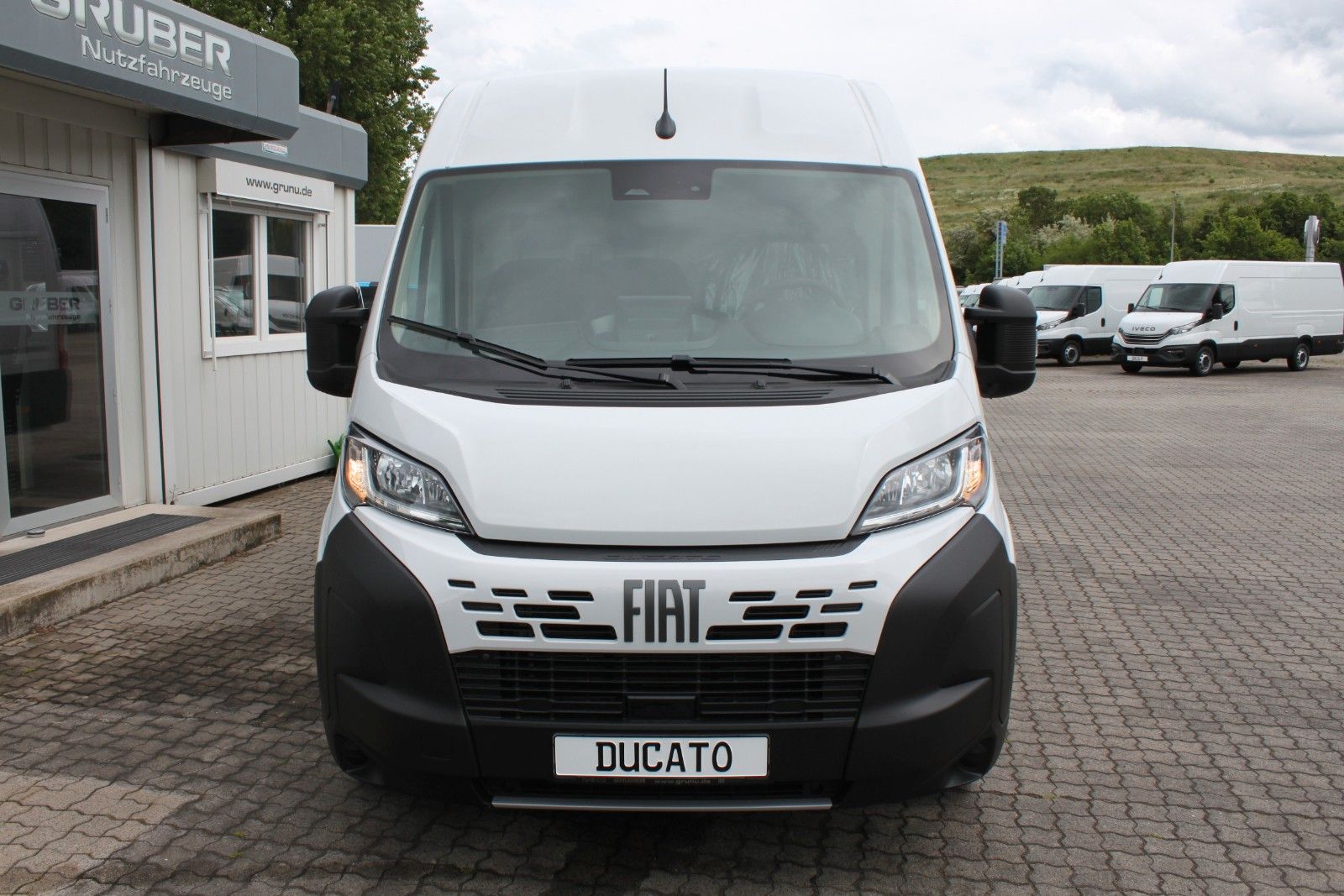 Fahrzeugabbildung Fiat Ducato H2 Kastenwagen 35 L4H2 140 Multijet Maxi