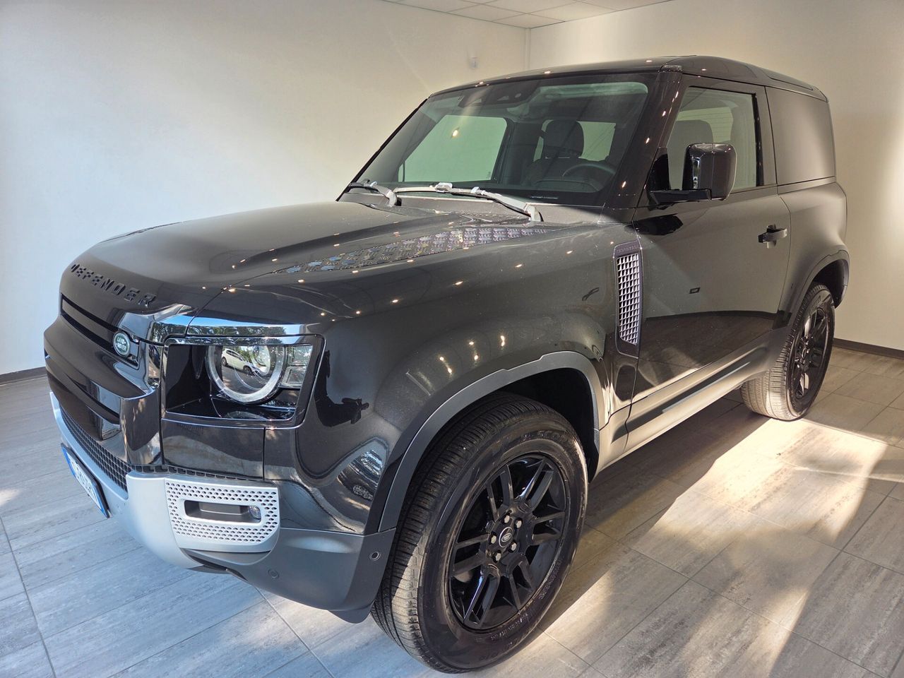 Land Rover Defender 90 3.0D I6 AWD Auto X-Dynami