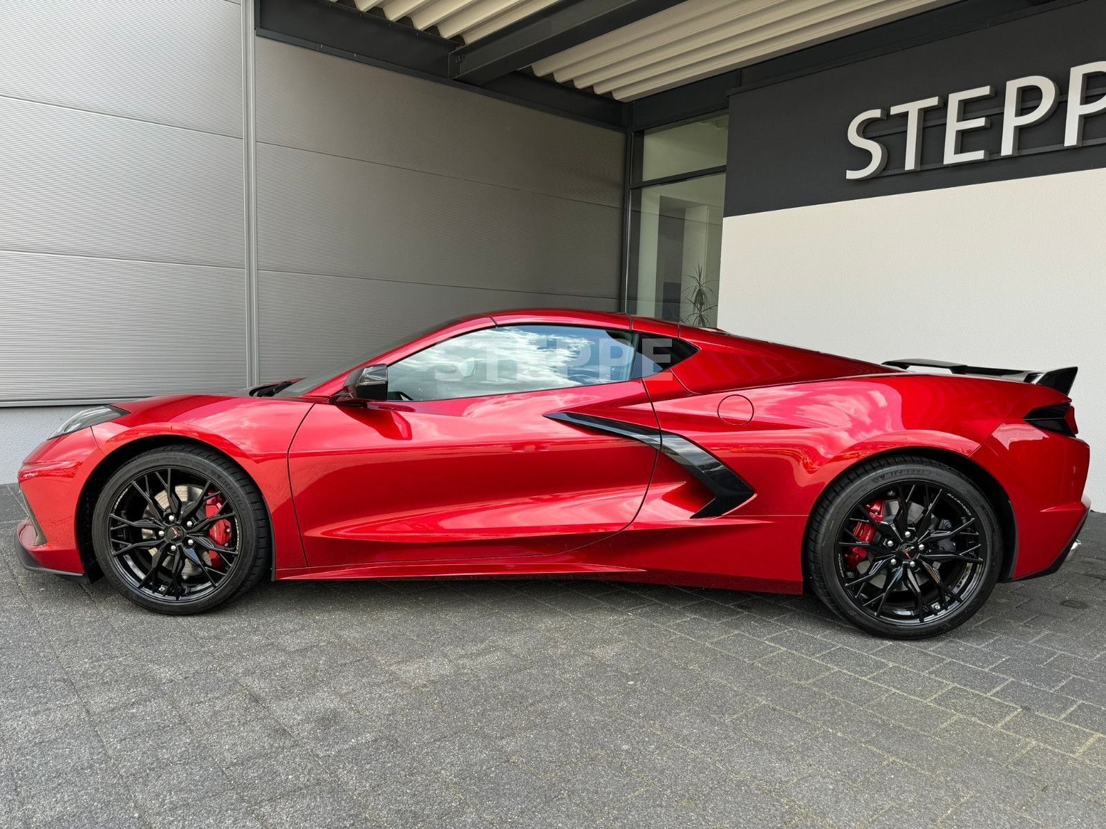 Corvette C8 Stingray 6,2 V8 3LT Europamodell STEPPE