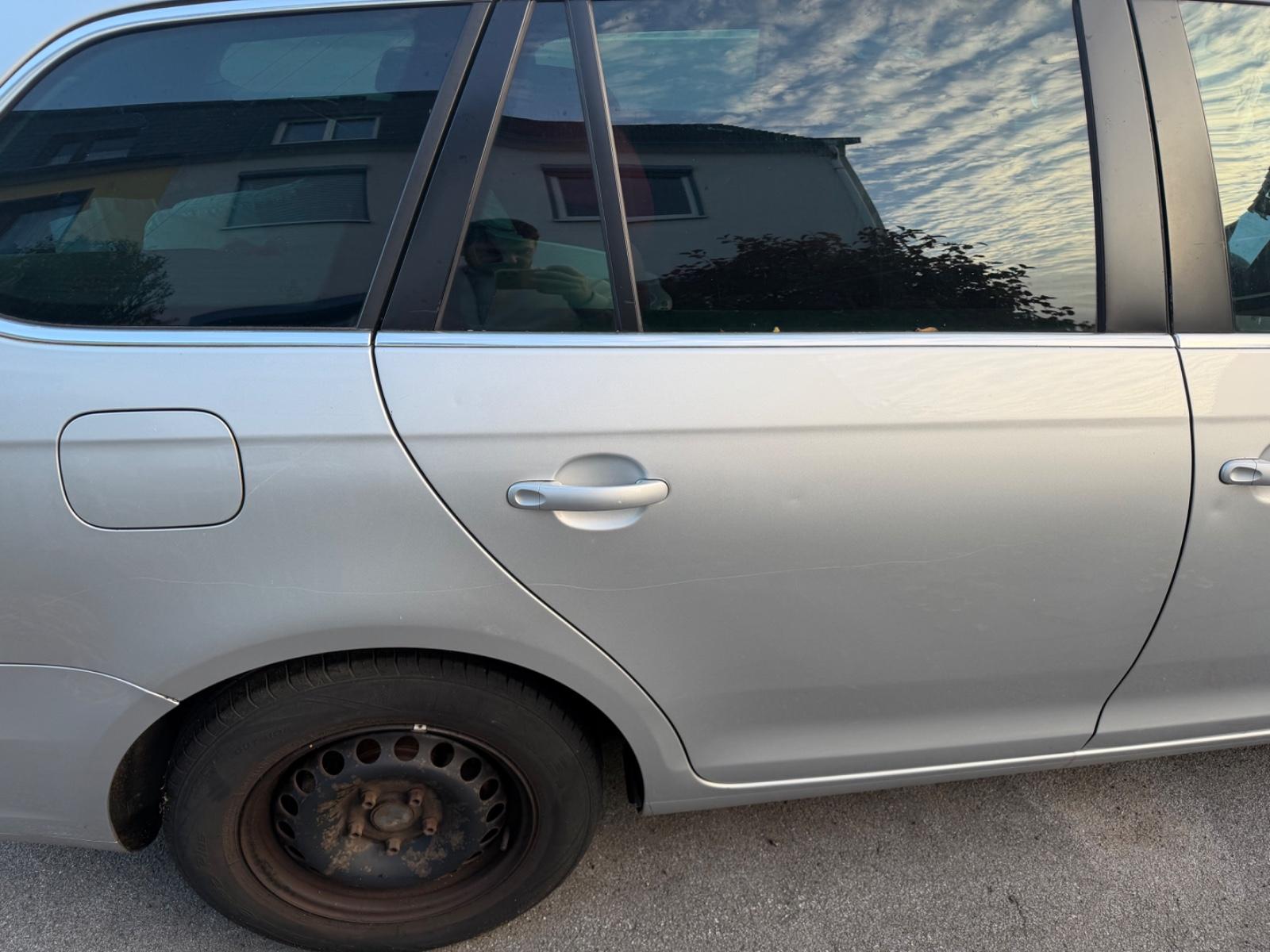 Volkswagen Golf 2011 — photo 7
