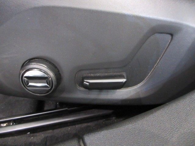 Fahrzeugabbildung Volvo V60 Momentum D3 NAVI/LED/LEDER/SHZ/LHZ/PDC+CAM