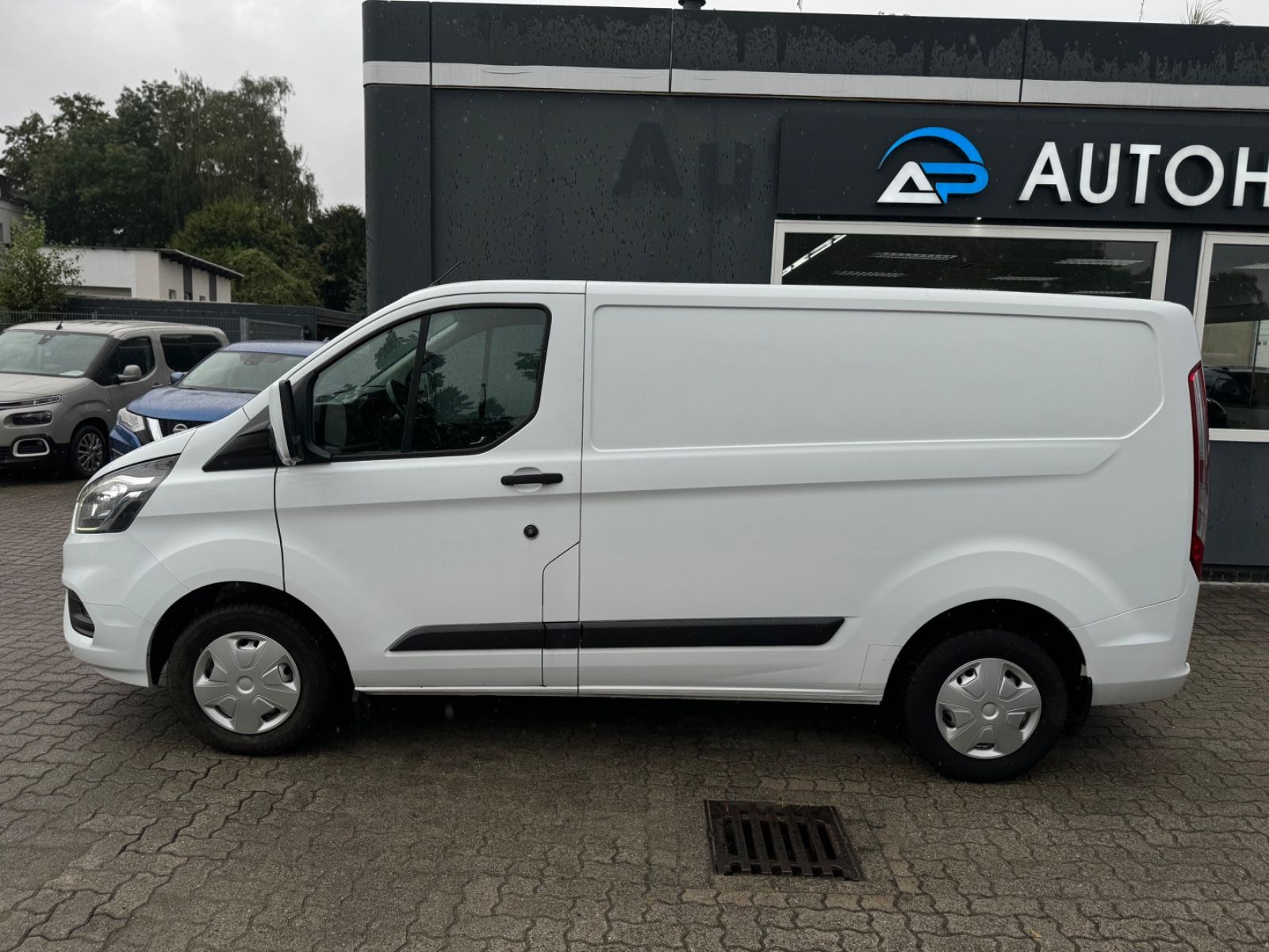 Transit Custom Kasten 280 L1 *BODENREGAL