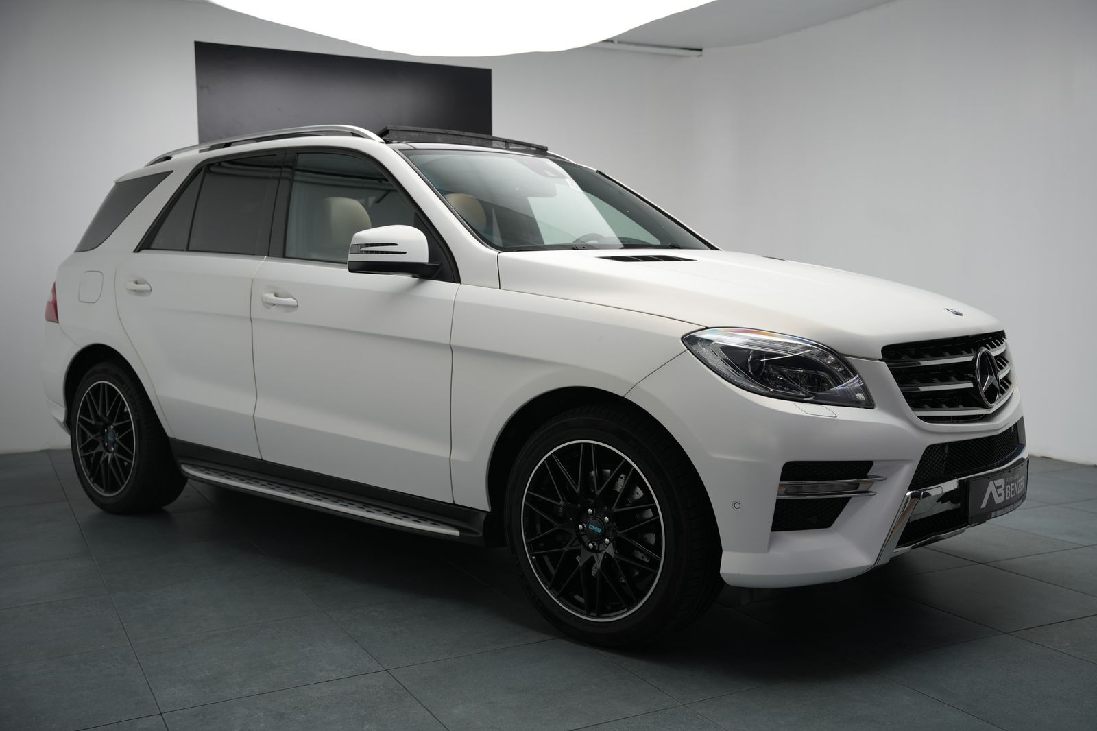 Fahrzeugabbildung Mercedes-Benz ML ML 350 CDI *AMG-Line*Panorama*Rückfahrkamera