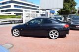 BMW 320i KLIMAAUTOMATIK,NAVI,VOLLLEDER,BI-XENON,PDC - BMW 320 aus 2009: Coupe