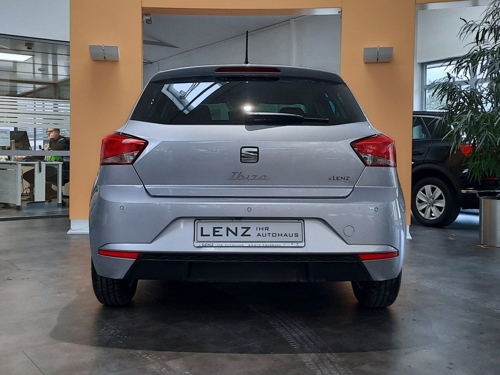 Fahrzeugabbildung SEAT Ibiza Style TSI *Navi*Cam*LED*Sitzhzg*Einparkh*