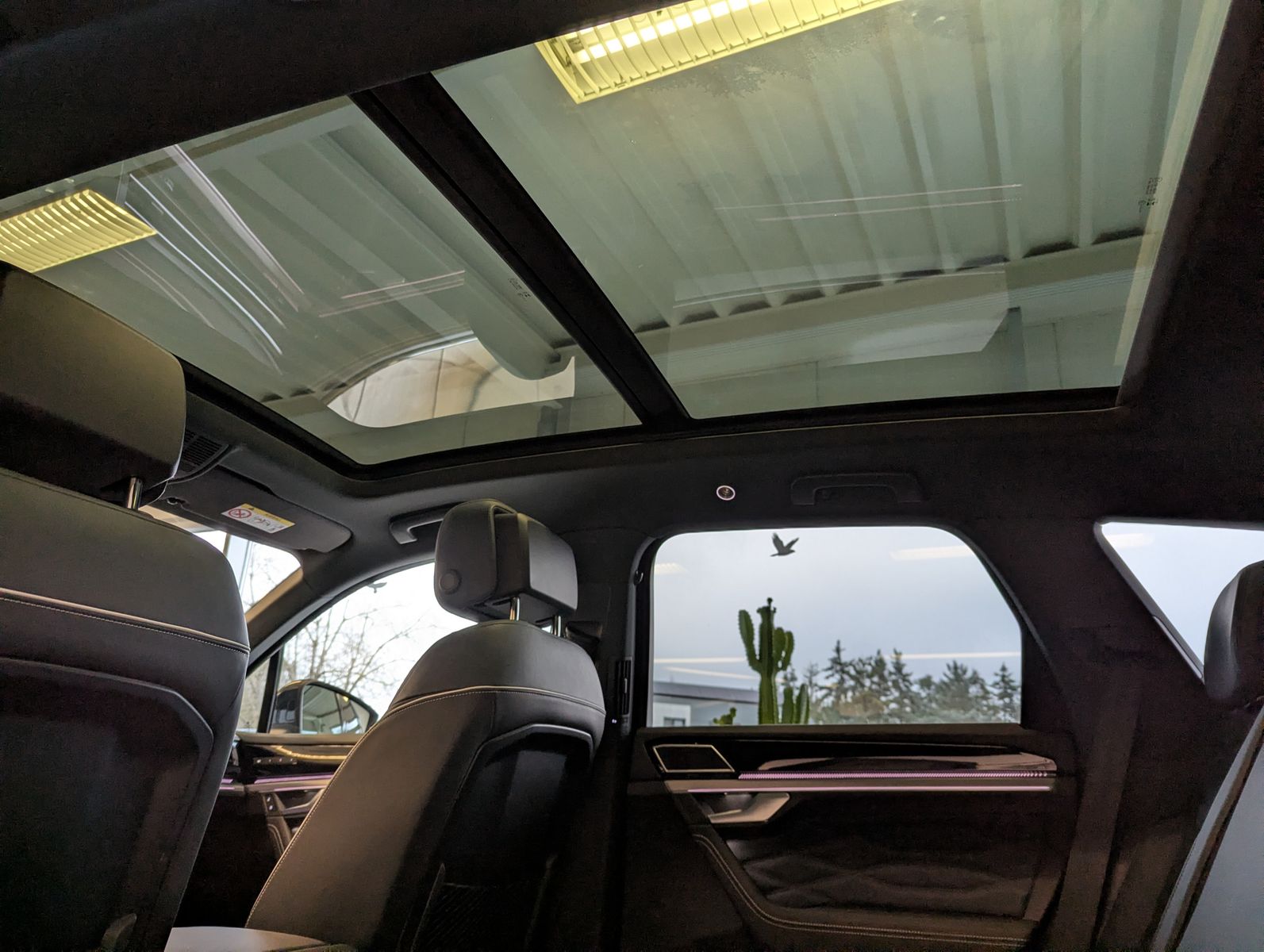 VW Touareg 3.0TDI 4M R-Line VOLL Black 22" UPE 114T - Image 14