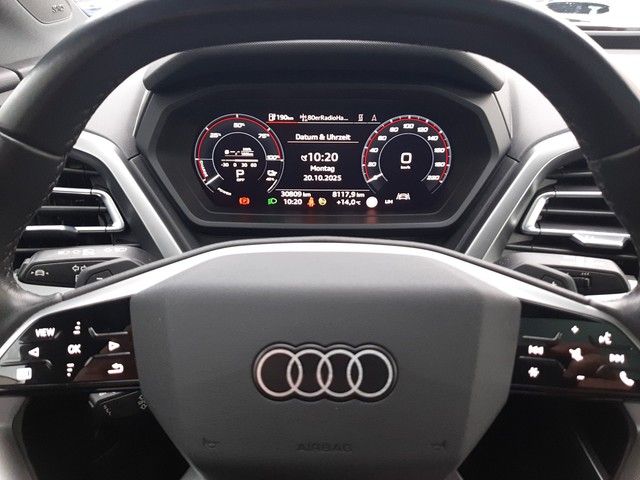 Fahrzeugabbildung Audi Q4 e-tron 40 advanced PANO Navi Matrix SONOS