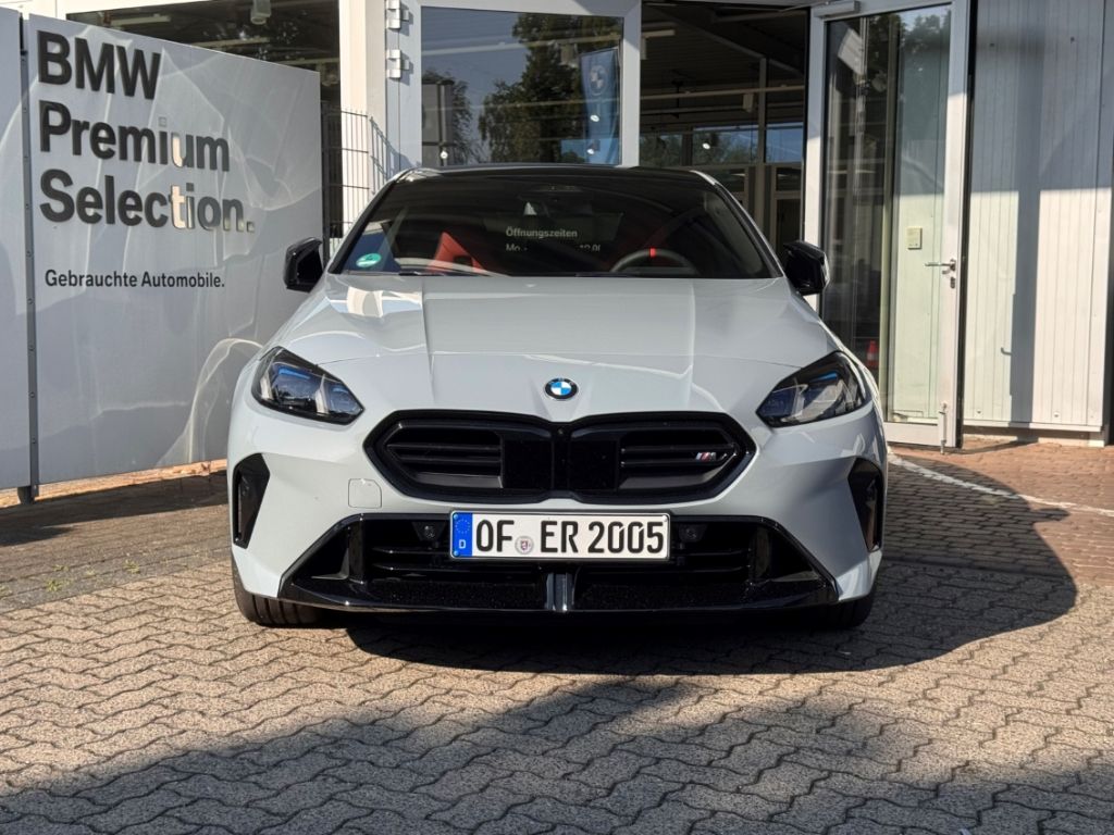 BMW M235