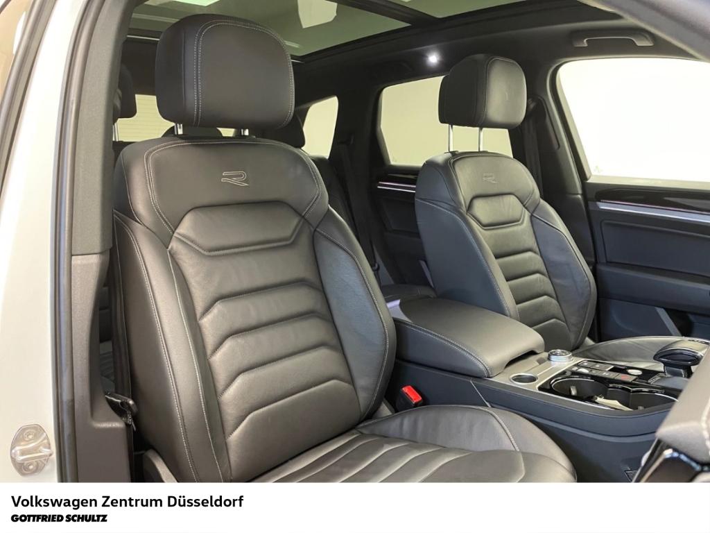 Volkswagen Touareg 3.0 TSI DSG R-Line 4Motion Navigation