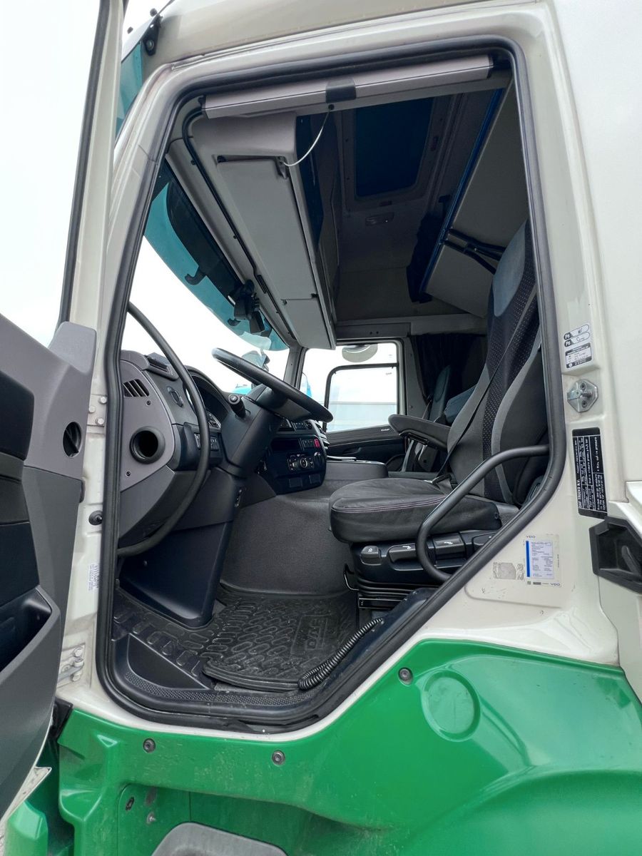 Fahrzeugabbildung DAF CF 450 FT SC, Intarder