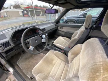 Fahrzeugabbildung Mazda 626 2.0 Oldtimer*H-Kennzeichen*Elektr. Fensterh*