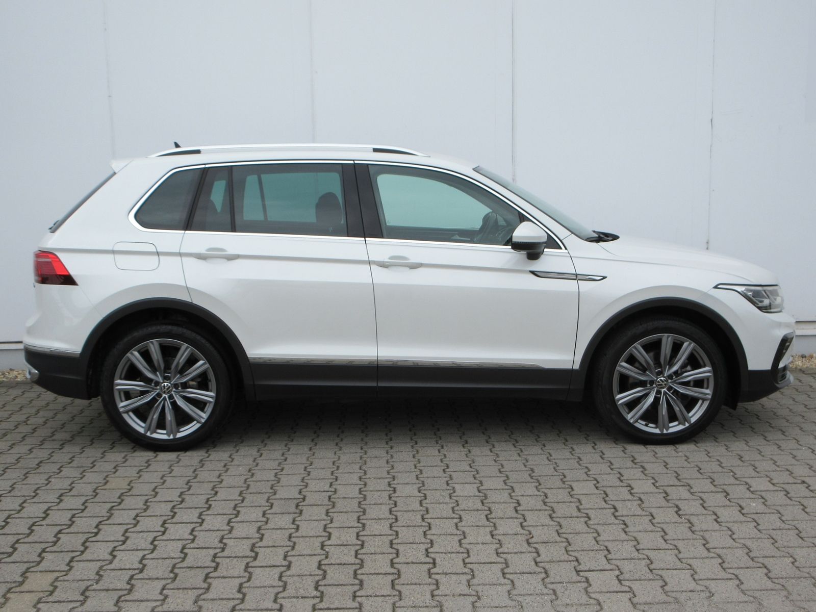 Tiguan 2.0 TSI 245 PS 4Motion DSG Elegance SPORT