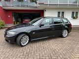 BMW 330d Touring Edition Exclusive Edition Exclusive - BMW 3er Reihe aus 2011: Kombi