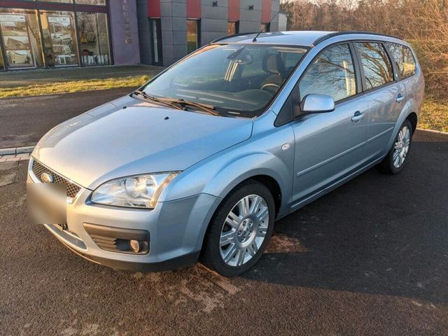 Ford Focus Kombi Ghia , 2.0 , Bj. 2007