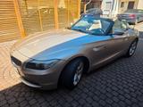 BMW Z4 sDrive20i -Tüv Reifen Insp. Neu - BMW Z4 in Frankfurt (Main)