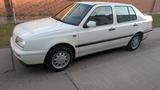 Volkswagen VW Vento EZ. 92 H-Zulassung HU 09/27 - Volkswagen Vento mit Benzin-Antrieb: Limousine, 2.0