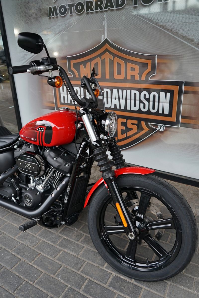 Fahrzeugabbildung Harley-Davidson Street Bob 114 - Kesstech - Neuwertig - Garantie