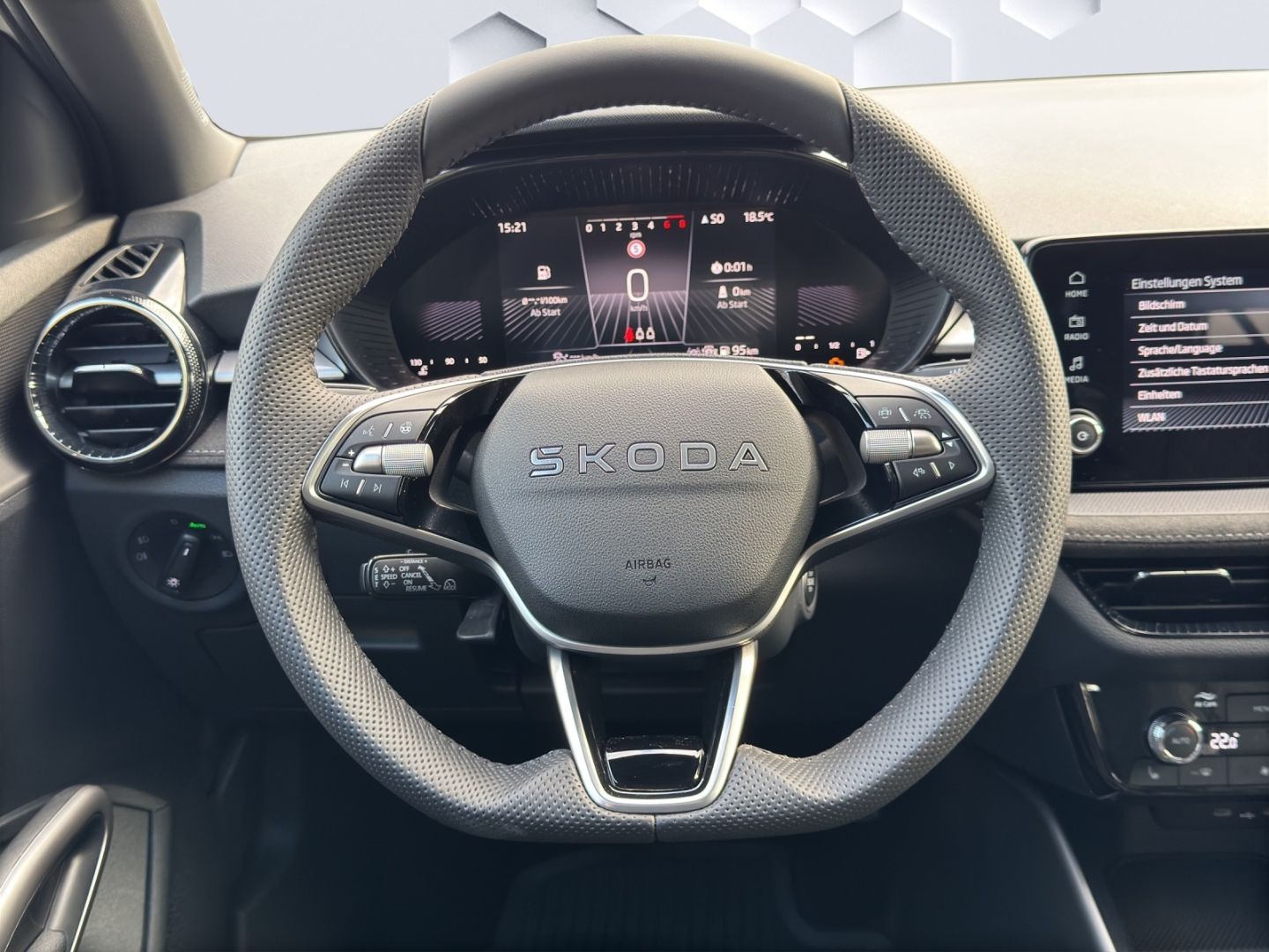 Fabia Selection LED Sperrdiff. ACC Apple CarPlay