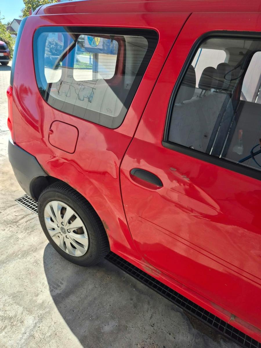 Dacia Logan 2010 — photo 8