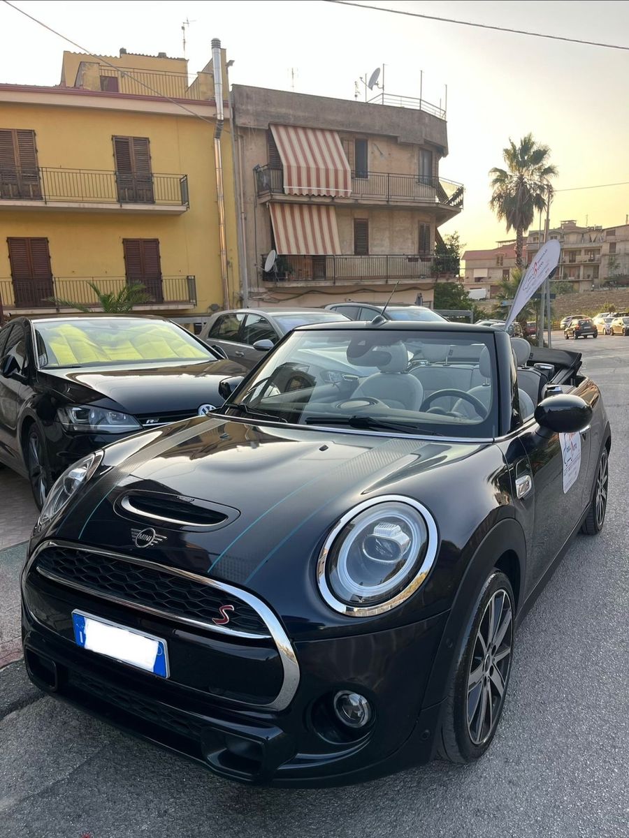 MINI Mini 2.0 Cooper S Sidewalk Edition Cabrio imagem 3