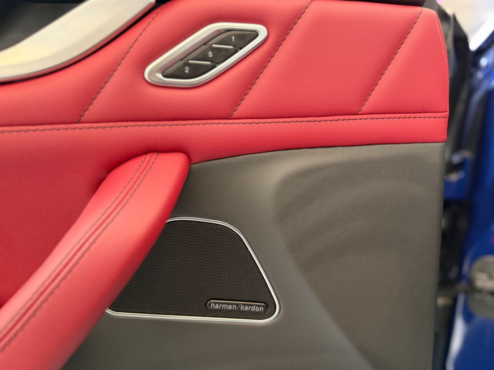 Levante GT Mild-Hybrid Soft Close Pano 21"