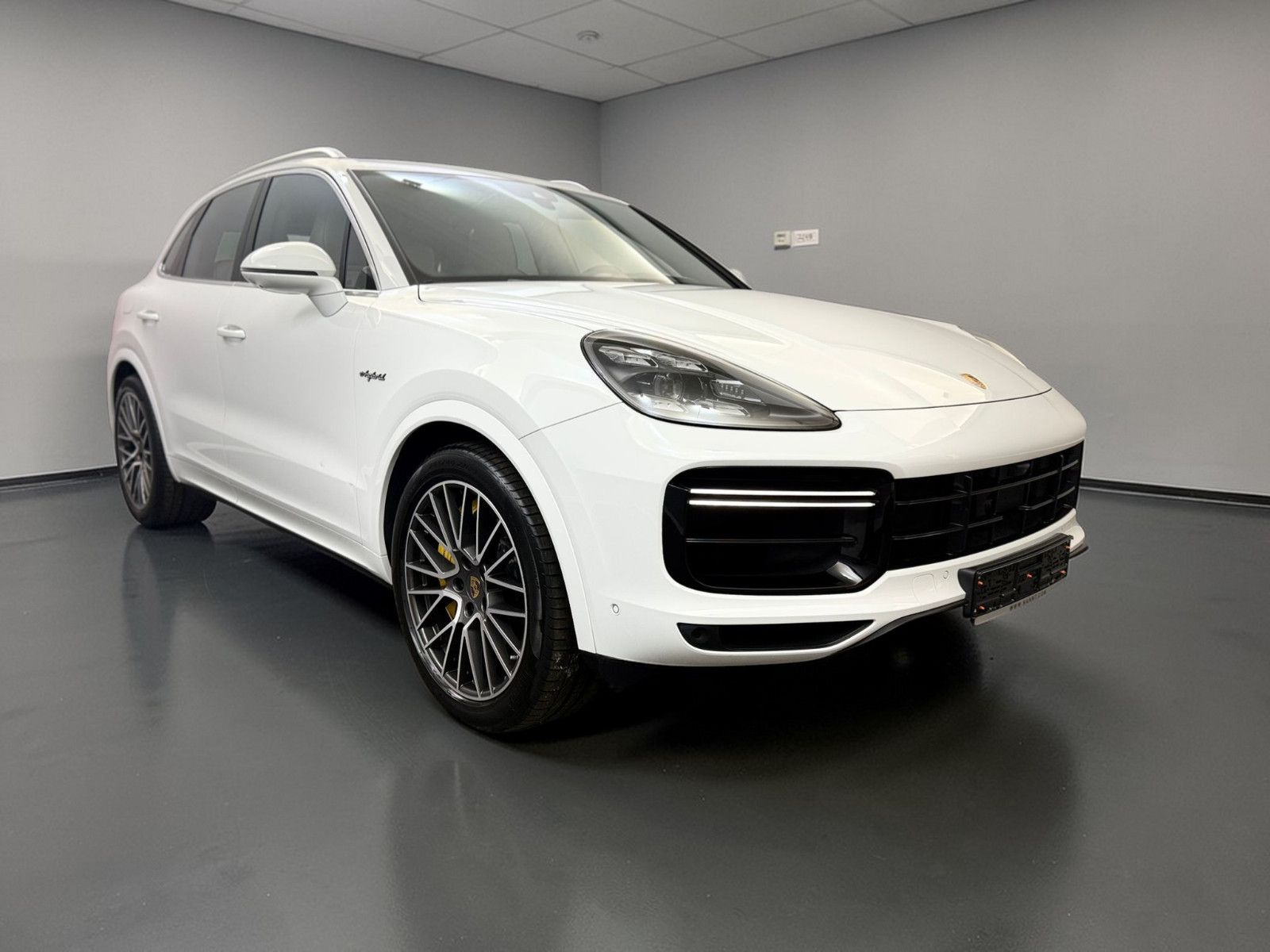 Porsche Cayenne Turbo S E-Hybrid*INNO*NACHTSICHT*SITZKLI imagem 3