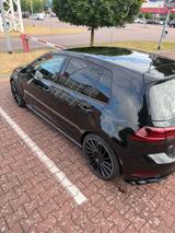 Volkswagen Golf 7.5 R Perfomance - Akrapovic AGA - Gebrauchtwagen mit Akrapovic Auspuffanlage