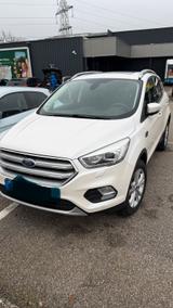 Ford Zu verkaufen einen KUKA Ford Titan - Ford Focus mit Benzin-Antrieb: Geländewagen